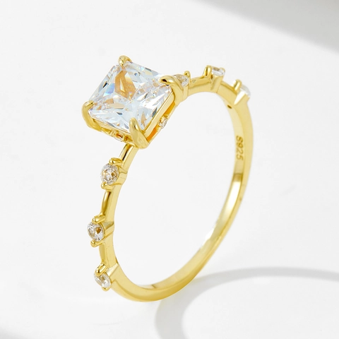Elegante Anello in Argento Sterling 925 con Strass Taglio Princess per Donna Oro Argento Placcato Gioielli Lusso Matrimonio Fidanzamento