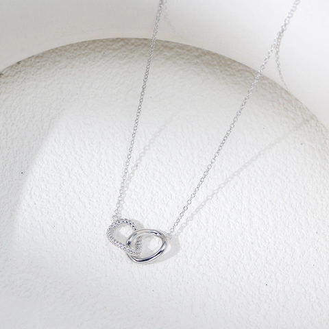 Collar Minimalista de Plata de Ley 925 con Doble Círculo Entrelazado para Mujer Joyería de Cadena de Clavícula Geométrica