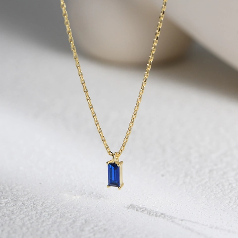 Collana con Ciondolo in Zirconia Rettangolare in Argento Sterling 925 Placcato Oro Semplice Catena della Clavicola Quadrata Geometrica Gioielli da Donna