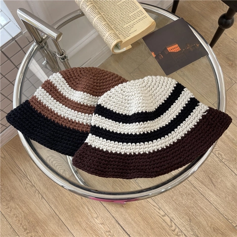 Women's Vintage Striped Knitted Bucket Hat Contrast Color Crochet Fisherman Hat Winter Warm Foldable Casual Basin Hat