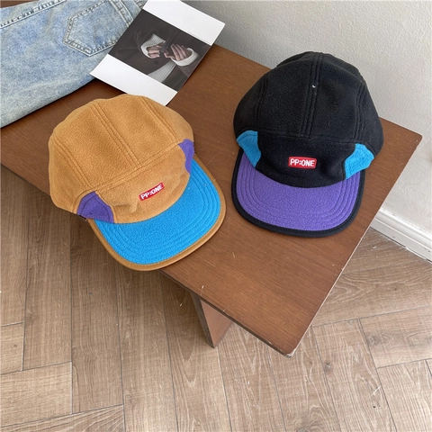 Retro Five Panel Berretto da Baseball in Pile Acrilico per Uomo Donna Patchwork a Contrasto Caldo Inverno Tesa Piatta Cappello da Camper Outdoor Streetwear