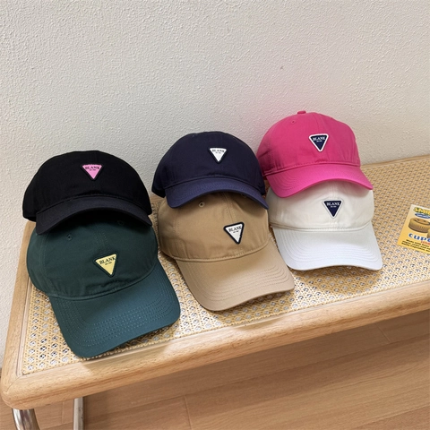 Amerikaanse Stijl Driehoeksetiket Baseballpet Acryl Zonnescherm Gebogen Rand Verstelbare Hoed Voor Dames Heren Casual Buitenshuis