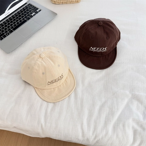 Berretto da Baseball Vintage a Tesa Corta Morbida per Uomo Donna Acrilico Regolabile Ricamato Casual Dad Hat Streetwear