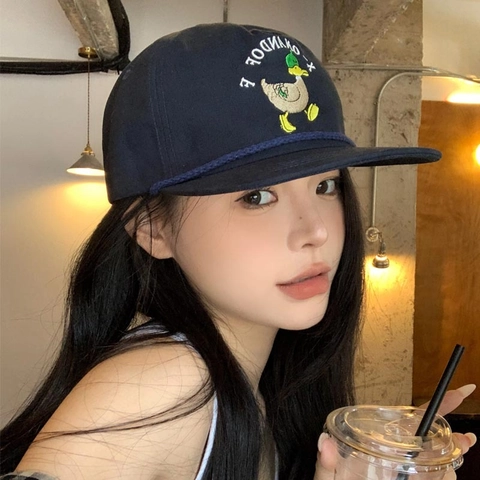 Japanische Retro Cartoon Ente Bestickt Baseballkappe Für Damen Herren Casual Breite Krempe Verstellbar Sonnenschutz Snapback Hut