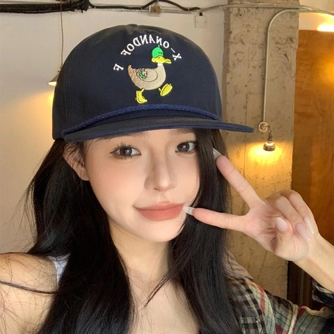Japanische Retro Cartoon Ente Bestickt Baseballkappe Für Damen Herren Casual Breite Krempe Verstellbar Sonnenschutz Snapback Hut