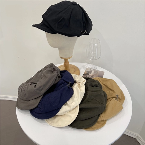 Japanese Vintage Newsboy Cap For Women Solid Acrylic Octagonal Beret Artistic Minimalist Painter Hat With Side Metal Buckle