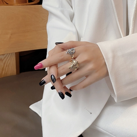 Anillo Abierto de Plata de Ley S925 Minimalista Martillado Irregular Estilo Francés Textura de Lava Anillo Ajustable para Mujer