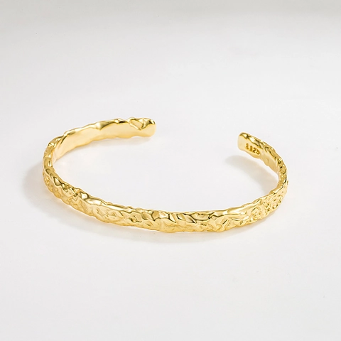 925 Sterlingsilber Unregelmäßig Gehämmert Offener Armreif Für Damen Minimalistisch Faltenstruktur 18K Vergoldet Schmuck Geschenk