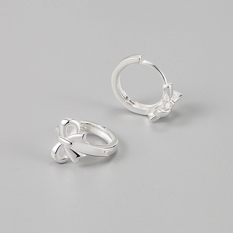 Pendientes de Aro con Lazo de Plata de Ley 925 para Mujer Pendientes Huggie Pequeños y Exquisitos Joyería Elegante