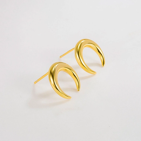 Pendientes de Botón de Media Luna de Plata de Ley 925 Estilo Punk Minimalista Vintage Cuerno Pulido Pendientes Geométricos para Joyería Cool Unisex