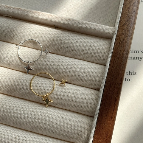 S925 Sterling Zilveren Asymmetrische Ster Hoop Oorknopjes Voor Vrouwen Gepersonaliseerde Noordster Sierlijke Oorbellen Origineel Ontwerp Sieraden