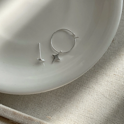 S925 Sterling Zilveren Asymmetrische Ster Hoop Oorknopjes Voor Vrouwen Gepersonaliseerde Noordster Sierlijke Oorbellen Origineel Ontwerp Sieraden