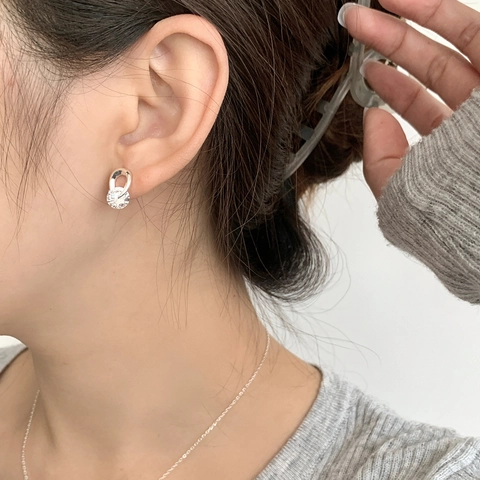 Orecchini a Lobo in Argento Sterling 925 Design Intrecciato Zirconia Placcato Oro 18K Gioielli di Moda Squisiti Donna