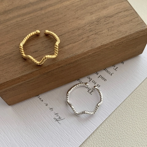 Minimalistischer Ring Aus 925 Sterling Silber Gedrehte Wellentextur Verstellbarer Offener Fingerschmuck Für Damen Retro
