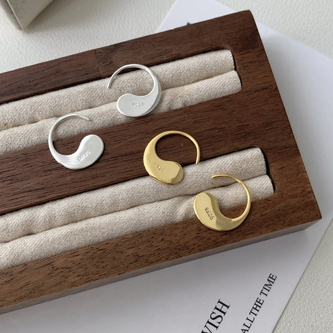 925 Sterling Zilveren Geometrische Gebogen Oorhaken Frans Minimalistisch Effen Zilver 18K Verguld Waterdruppelvormige Oorbellen Vrouwen Sieraden