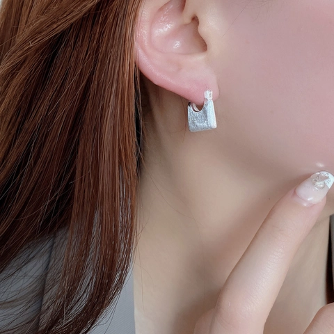 Pendientes de Botón de Plata de Ley 925 con Forma de Bolso Diseño Original Mate Cepillado Pendientes de Aro Pequeños Mujer