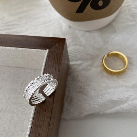 925 Sterling Silver Ring For Women Vintage Embossed Tang Grass Pattern Hammered Texture Open Adjustable Niche Jewelry
