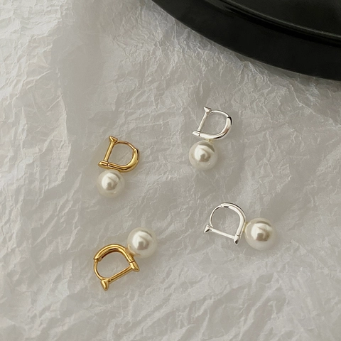 Elegantes Pendientes Colgantes de Plata de Ley 925 con Letra D y Perla Artificial para Mujer Joyas Minimalistas Estilo Coreano Oro Plata