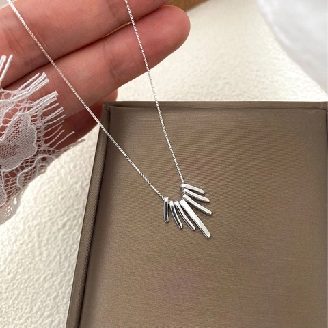 Minimalistische 925 Sterlingsilber Geometrische Fächer Quasten Anhänger Halskette Einfache Wald-Stil Fransen Schlüsselbein-Kette Damen Schmuck