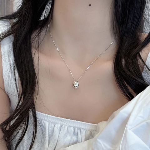 Collar con Colgante de Gota en Plata de Ley 925 Minimalista Superficie Pulida Cadena de Clavícula Joyería Regalo para Mujeres