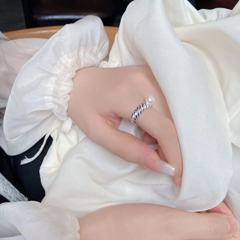 S925 Sterling Silver Natural Pearl Ring For Women Elegant Geometric Twisted Rope Design Adjustable Open Finger Ring Jewelry