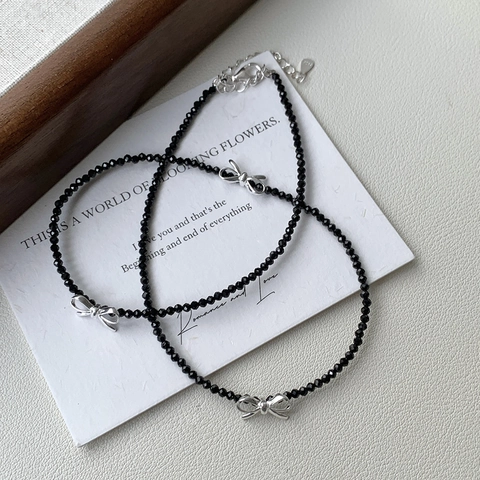 Collar de Lazo de Plata de Ley 925 y Espinela Negra para Mujer Collar de Clavícula con Cuentas Hechas a Mano Minimalista Joyería Regalo