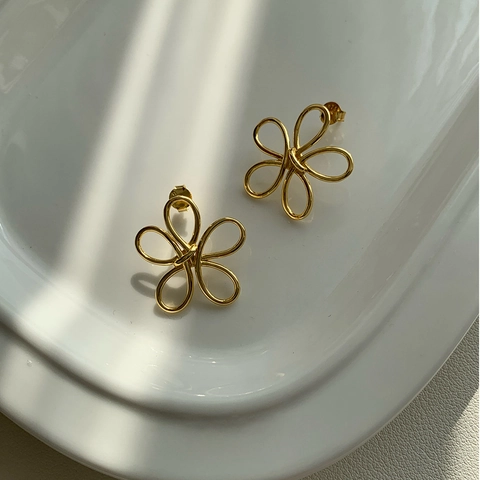 925 Sterling Silver Hollow Flower Stud Earrings For Women Ins Style Geometric Petal Ear Jewelry Elegant Knot Design Gift