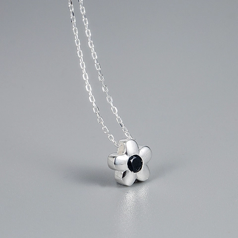 Collana Minimalista in Argento Sterling 925 Margherita per Donna Semplice Ciondolo a Fiore con Strass Nero Gioielli Moda