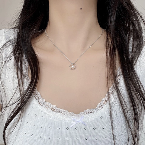 Collana con Ciondolo in Perla d'Acqua Dolce in Argento Sterling 925 Anello di Mobius Irregolare Minimalista Donna Gioielli
