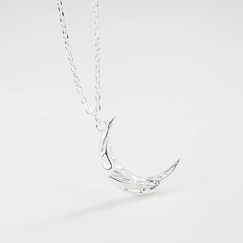 925 Sterling Silver Wrinkled Moon Necklace Vintage Gold Plated Crescent Pendant Clavicle Chain For Women Fashion Jewelry