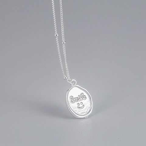 S925 Sterlingsilber Lächeln Gesicht Oval Anhänger Halskette Minimalistisch Nische Design Unregelmäßig Gold Silber Kontrast Schmuck Für Damen