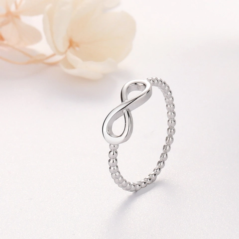Anillo de Infinito de Plata de Ley S925 para Mujer Minimalista Trenzado con Cuentas Chapado en Oro Blanco Joyería de Moda
