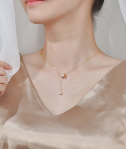 Collar de Plata de Ley S925 para Mujer Colgante Cilindro con Diamantes de Imitación y Borla Joyería Minimalista