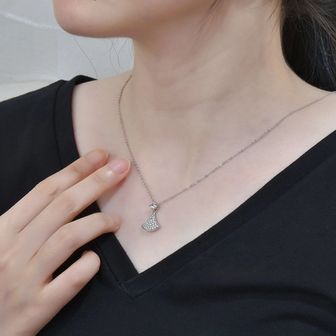 925 Sterling Silver Rhinestone Fan Shaped Pendant Necklace Elegant Small Skirt Clavicle Chain Jewelry For Women Gift