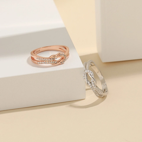 Anello a Nodo in Argento Sterling 925 per Donna con Strass Intarsiato Moda Minimalista Anello Regolabile Gioielli Leggeri Regalo