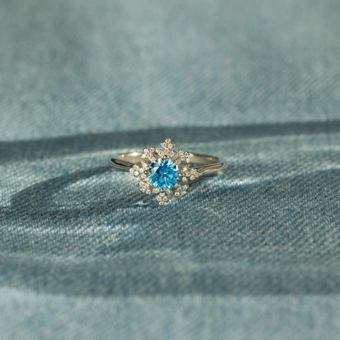 925 Sterling Silver Snowflake Ring for Women Inlaid Zirconia Simple Fashion Blue White Zircon Ring Romantic Jewelry Gift