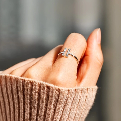 925 Sterlingsilber Doppel T Zirkonia Ring für Damen Minimalistischer Verstellbarer Offener Ring Mode Schmuck Platin Silber