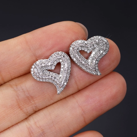 Boucles d'Oreilles Clous en Alliage en Forme de Cœur avec Strass Élégantes Boucles d'Oreilles Géométriques pour Femme Bijoux