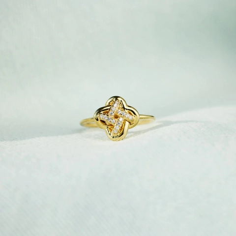 Elegant 925 Sterling Silver Four Leaf Clover Ring For Women Gold Plated Hollow Knot Ring With Sparkling Rhinestone Inlaid Fashion Jewelry
