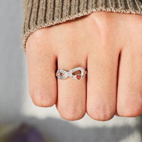Anillo de Corazón de Infinito de Plata de Ley 925 Para Mujer Elegante Anillo de Corazón Rojo con Diamantes de Imitación Minimalista Ajustable Regalo