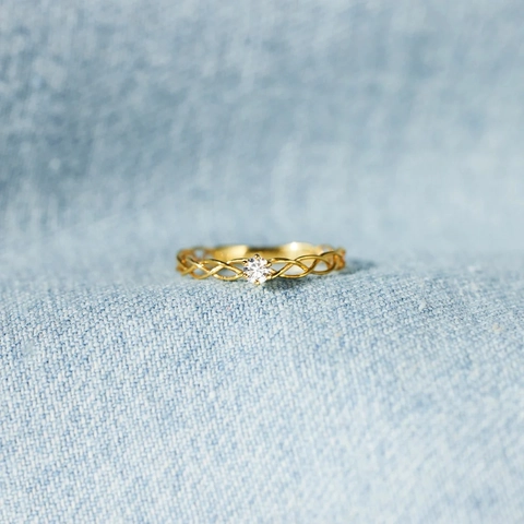 Anello a Griglia in Argento Sterling S925 per Donna Placcato Oro Intrecciato con Zirconia Intarsiata Anello Moda Minimalista