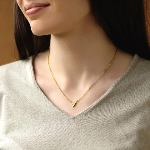 Collana con Pendente a Triangolo in Opale in Argento Sterling 925 da Donna Minimalista Placcata in Oro Catena Geometrica Gioielli di Moda