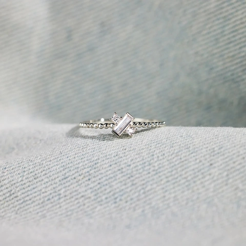 925 Sterling Zilveren Ring Met Drie Stenen Voor Dames Smaragd Geslepen Strass En Kralenband Eenvoudige Geometrische Kruisring Sieraden