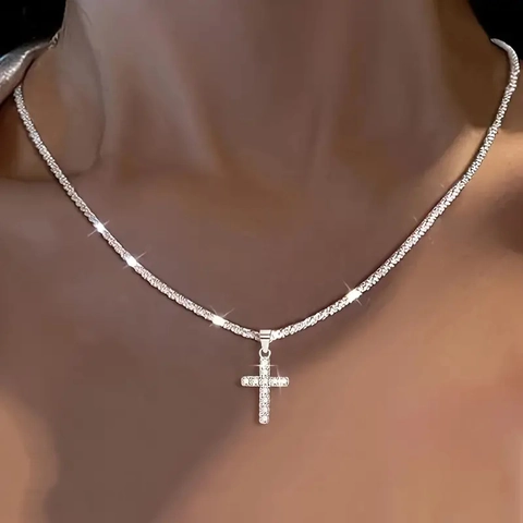 925 Sterlingsilber Schimmernde Kreuz Anhänger Halskette Für Damen Funkelnde Strass Schlüsselbeinkette Einfacher Modeschmuck Geschenk