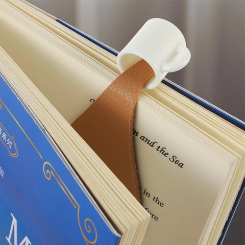 Creative Spilled Coffee Bookmark PU Leather Coffee Cup Shape Unique Book Page Marker For Book Lovers Office School Supply