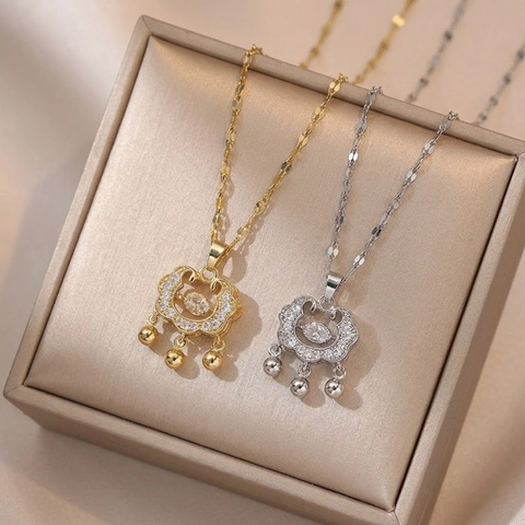 Vintage Ruyi Slot Hanger Ketting Roestvrij Staal Verguld Dansende Zirkonia Gelukswolk Bellen Voor Dames