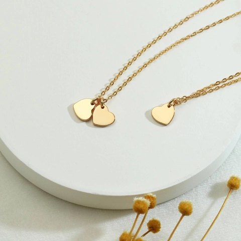 Collier Pendentif Cœur en Acier Inoxydable pour Femme Poli Minimaliste Chaîne de Clavicule Plaquée Or Argent Bijoux