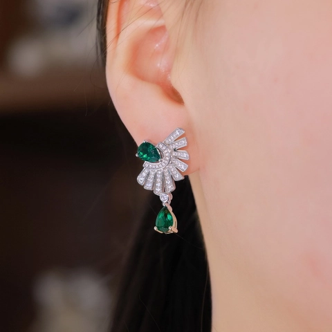 Vintage S925 Sterling Silver Asymmetric Fan Earrings With Pear Cut Lab-grown Emerald And Cubic Zirconia Green Gemstone Stud Drop Earrings For Women Jewelry