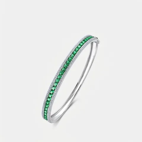 Lussuoso Bracciale in Argento Sterling 925 per Donna Bangle con Smeraldo Coltivato in Laboratorio Taglio Quadrato Eleganti Gioielli