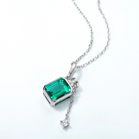 Collana con Pendente a Forma di Flacone di Profumo in Argento Sterling 925 Smeraldo Lab-Grown Lussuosa Nappa Intarsiata Zirconia